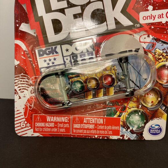 New Exclusive Tech Deck DGK Skateboard Fingerboard Steeze Series Stop Light - Picture 2 of 3